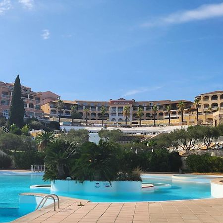 Saint-Raphael- Vue Mer Et Massif De L'Esterel Kültér fotó