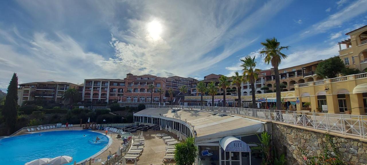Saint-Raphael- Vue Mer Et Massif De L'Esterel Kültér fotó