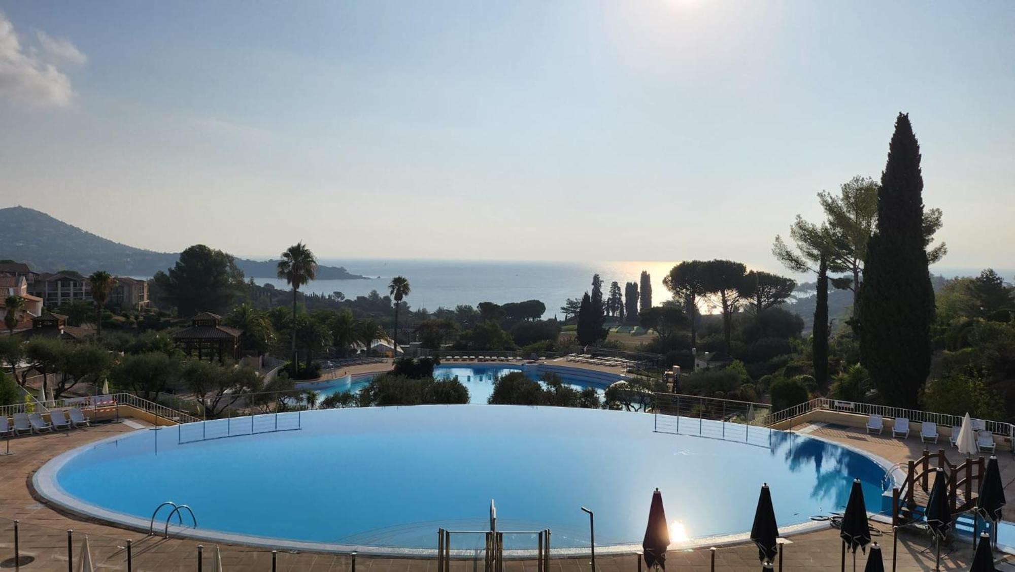 Saint-Raphael- Vue Mer Et Massif De L'Esterel Kültér fotó